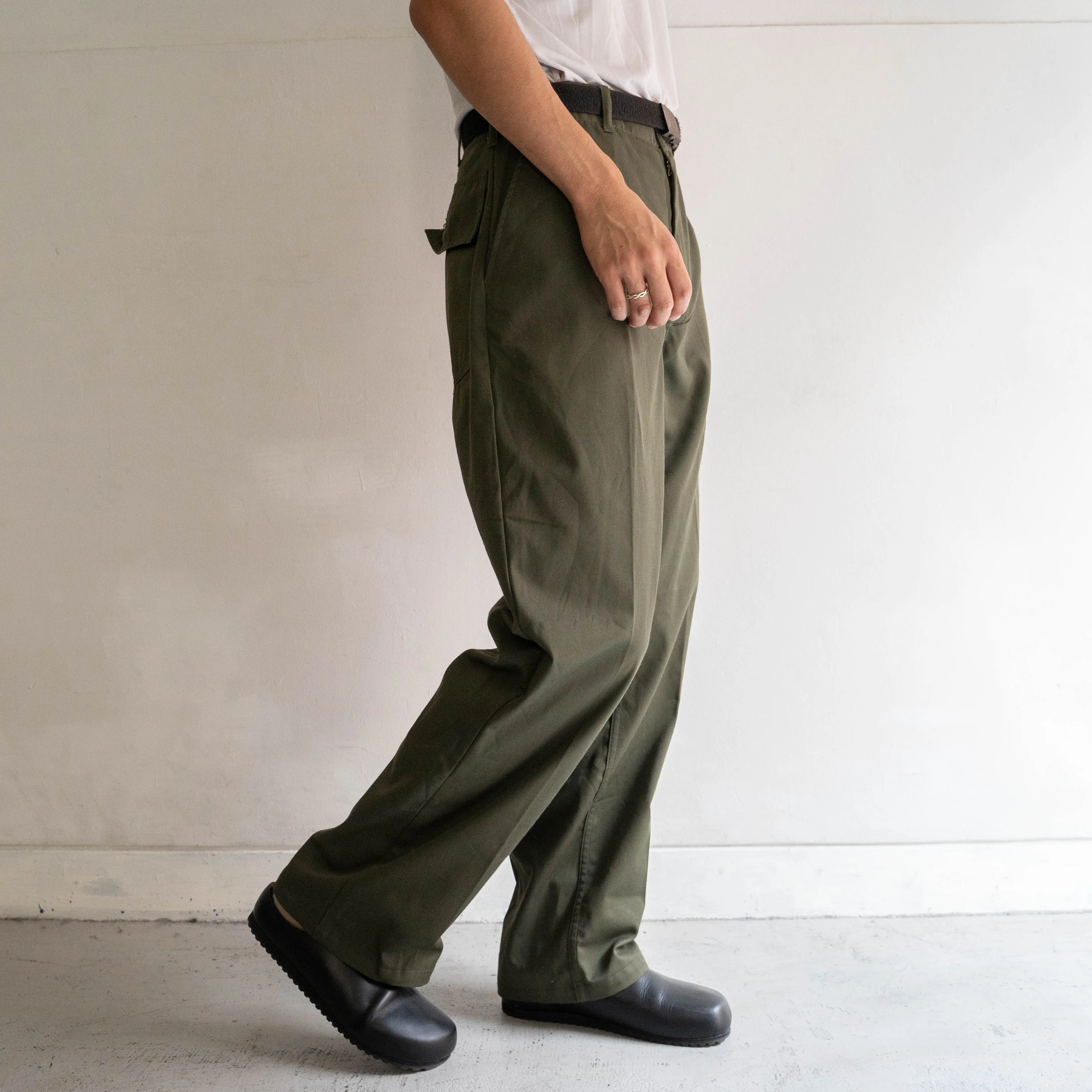 around 1970s Belgium military olive green utility pants -dead stock-