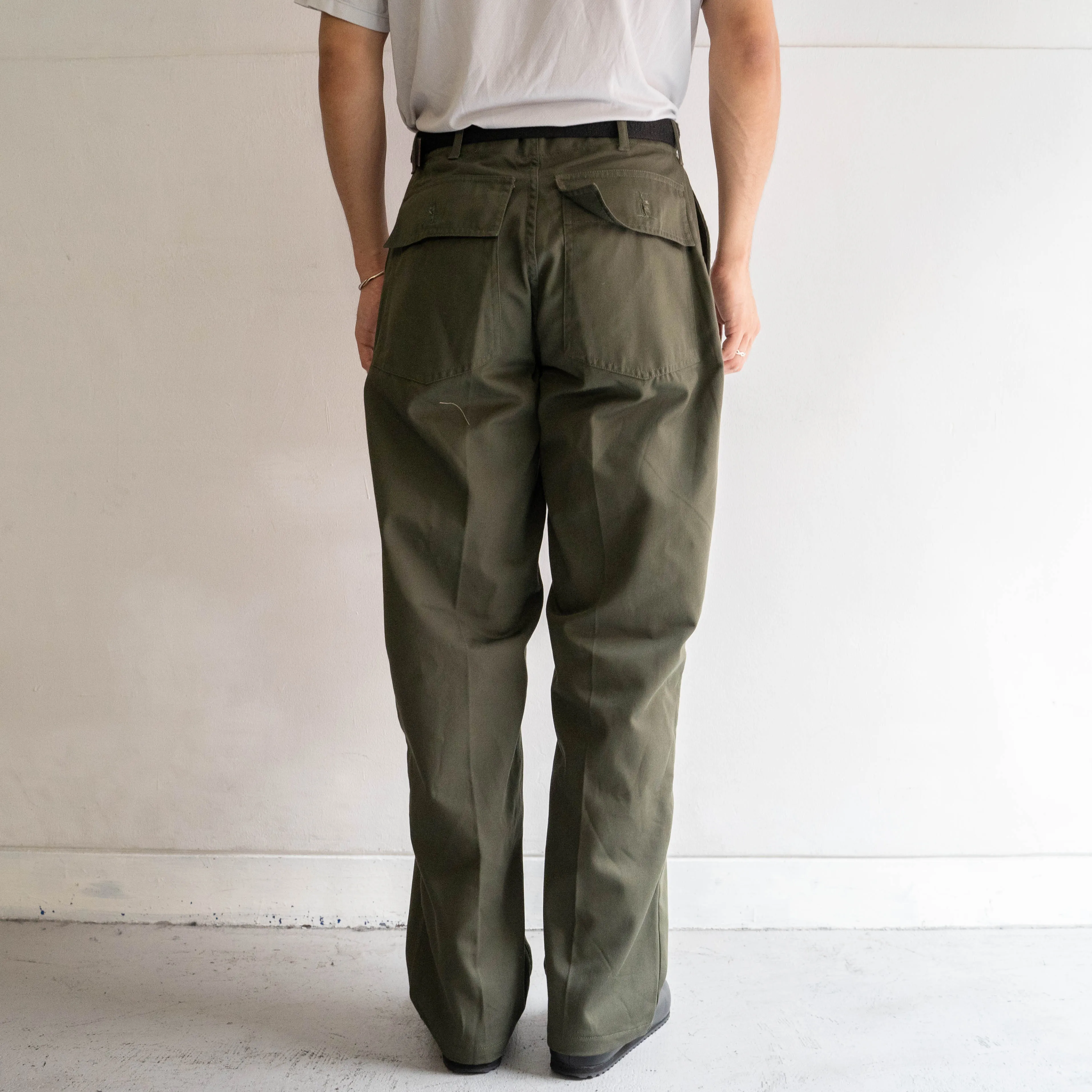 around 1970s Belgium military olive green utility pants -dead stock-