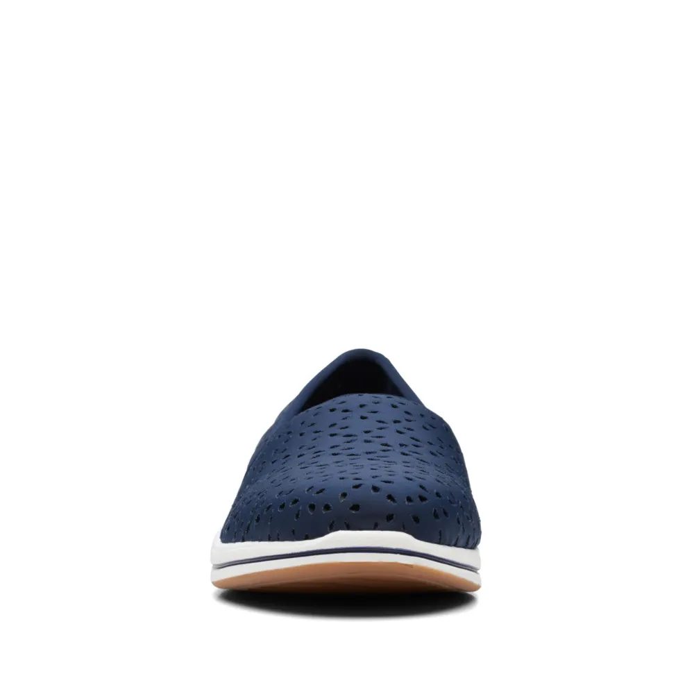 Clarks Women's Breeze Emily Perfed Slip On in Navy