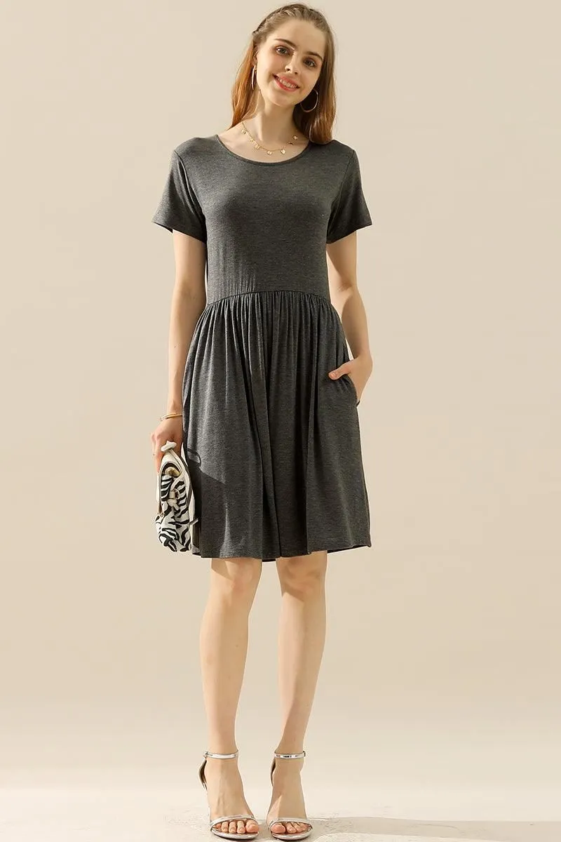 CREWNECK SHIRRED FLOWY SWING SHORT SLEEVE DRESSES