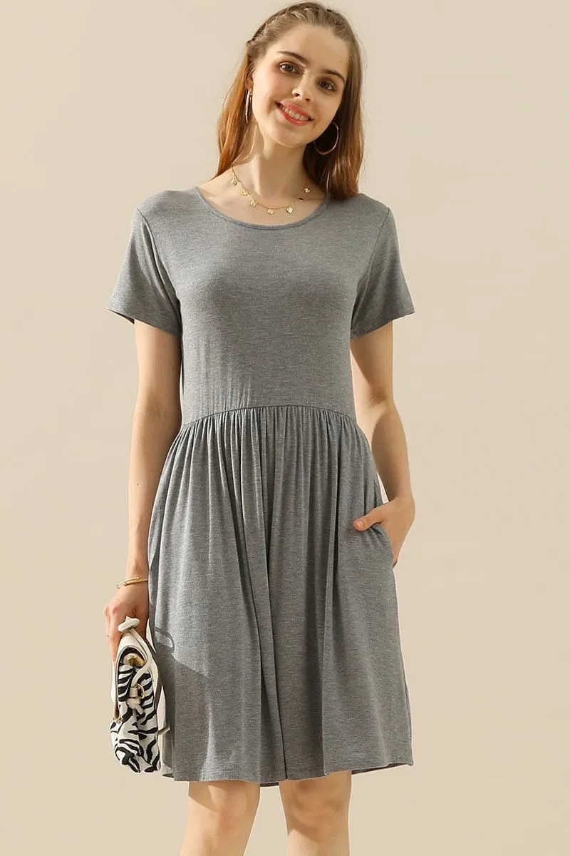 CREWNECK SHIRRED FLOWY SWING SHORT SLEEVE DRESSES