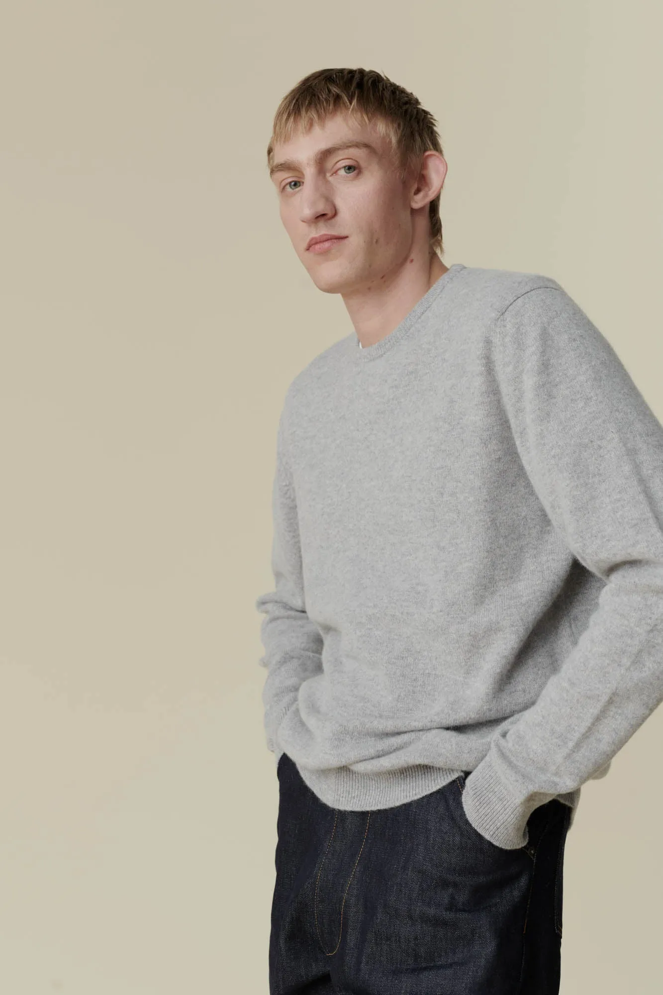 Men's Lambswool Crew Neck - Light Grey