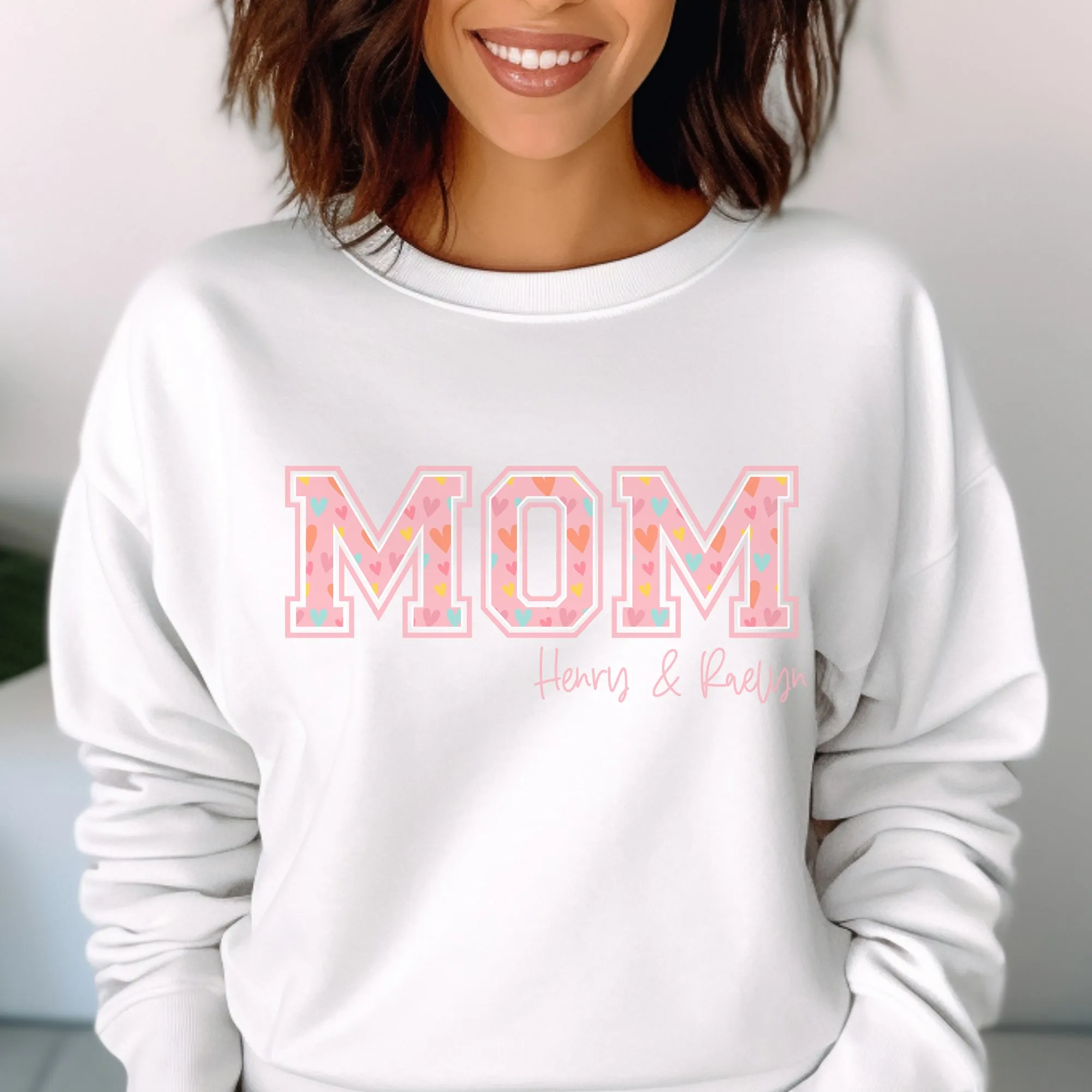 MOM Pink Hearts -  PERSONALIZED HOODIE/CREWNECK