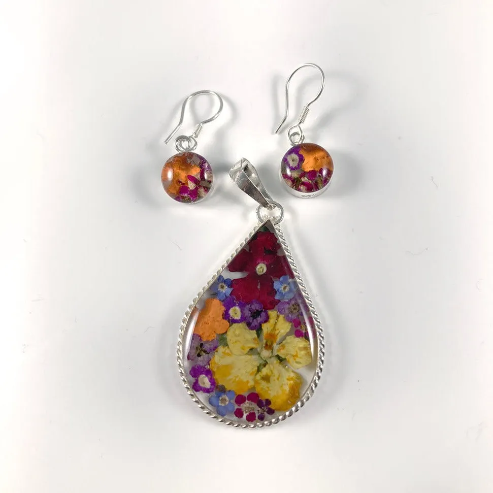 Natural Flowers Resin Pendant & Earring Set