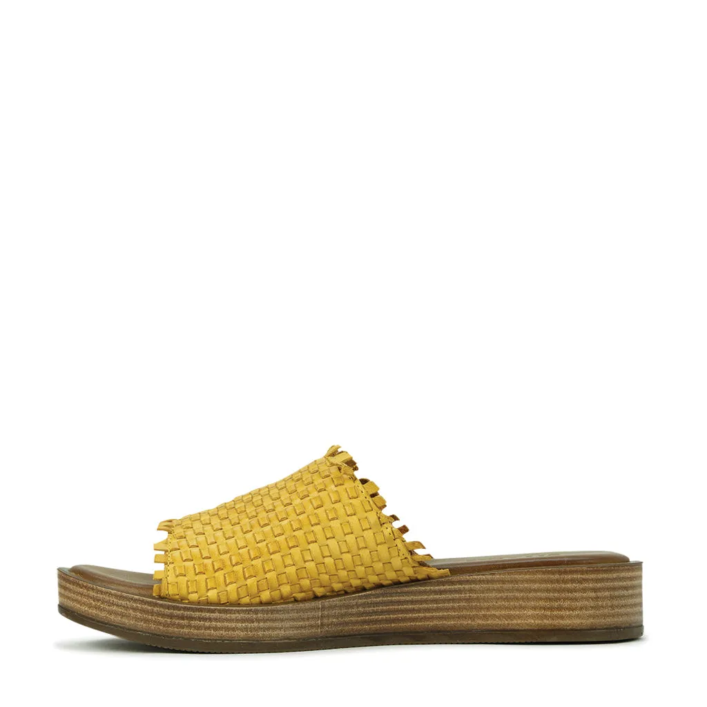 Weaver Flat Sandals